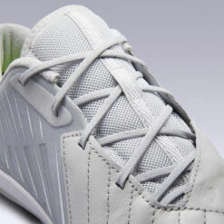 Kipsta Zaalvoetbalschoenen Ginka 900 Leer -Herenschoenenwinkel zaalvoetbalschoenen ginka 900 leer grijs 9